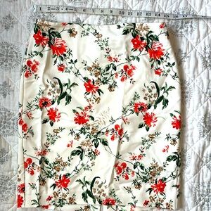 Ann Taylor Factory 6P Floral Skirt Cream/Coral